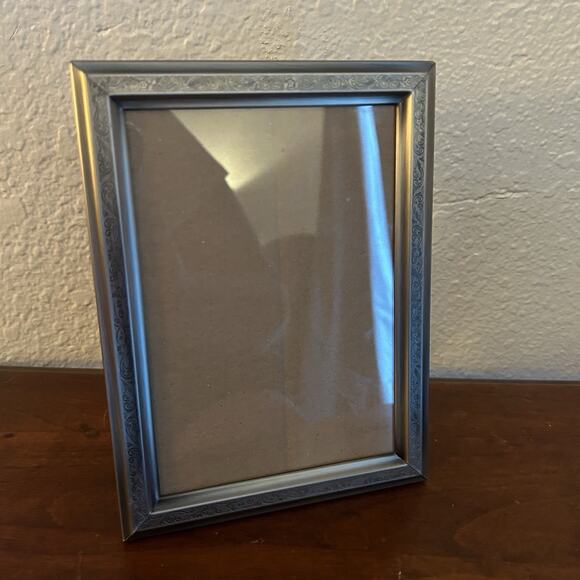 Vintage Silver Floral Etched 5 x 7 Frame Western Boho - Picture 1 of 5